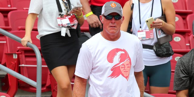 Pro Football Hall of Famer Brett Favre shows his support by wearing the Tom Brady version of the Bucco Bruce vintage Bucs t-shirt before the regular season game between the Carolina Panthers and the Tampa Bay Buccaneers on Sept. 20, 2020 at Raymond James Stadium in Tampa, Florida.