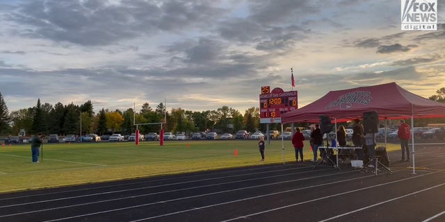 Cayler Ellingson's high school stops the homecoming football game to remember his life.