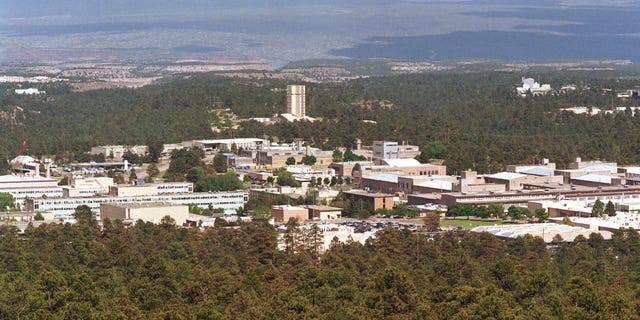 Laboratorio Los Alamos y la ciudad de Los Alamos, 14 de junio de 1999.