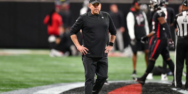 Sean Payton would be interested in 2023 NFL head coaching job if ‘right situation presented itself’ 3 New Orleans head coach Sean Payton watches his team warm up prior to the start of the NFL game between the New Orleans Saints and the Atlanta Falcons on Jan. 9, 2022 at Mercedes-Benz Stadium in Atlanta.