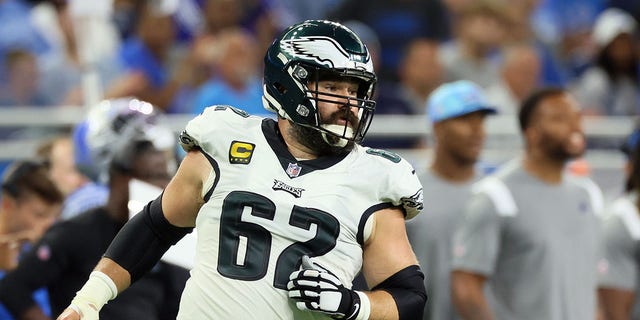 Philadelphia Eagles center Jason Kelsey runs on the field between plays during a game against the Detroit Lions on Sunday, September 11, 2022 in Detroit. 
