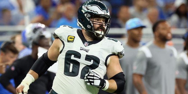 Center Jason Kelce of the Philadelphia Eagles during a game against the Detroit Lions in Detroit September 11, 2022. 