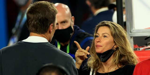 Amid ongoing allegations that their relationship is struggling, new reports say that both Tom Brady and Gisele Bündchen have hired divorce lawyers.