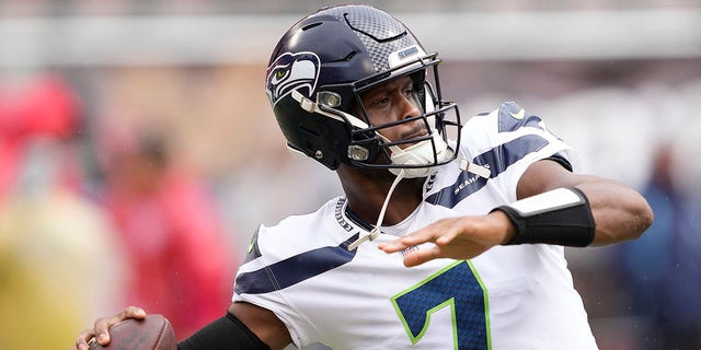 Geno Smith, #7 of the Seattle Seahawks, throws the ball during warmups before the game against the San Francisco 49ers at Levi's Stadium on Sept. 18, 2022 in Santa Clara, California. 