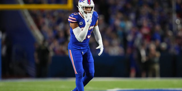 Micah Hyde of the Buffalo Bills gets set against the Tennessee Titans at Highmark Stadium Sept. 19, 2022, in Orchard Park, N.Y.