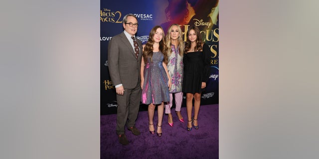 Sarah Jessica Parker se unió a sus hijas gemelas de 13 años, Tabitha y Marion, junto con su esposo, Matthew Broderick, para el "Hocus Pocus 2" Estreno en Nueva York.