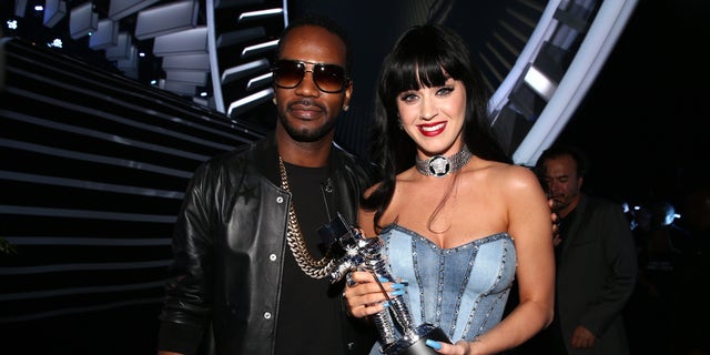 While the reference to Jeffrey Dahmer is actually made by Juicy J on the "Black Horse" title, several people are attacking Katy Perry for her choice to use the reference to the serial killer in her song.