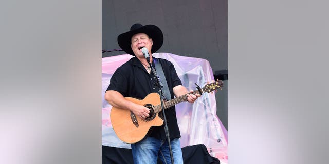 The country musician says that he sustained cuts and broken bones, and therefore "will take some time over the next couple of weeks to heal and be back on the road soon."