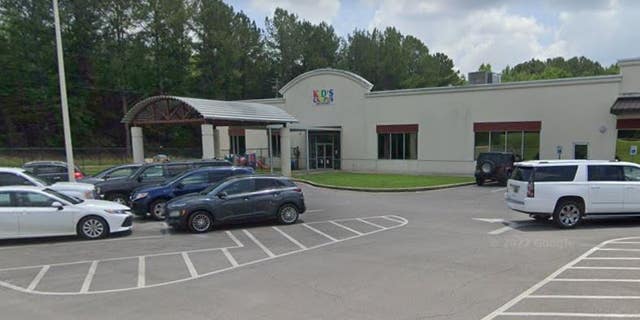 Police in east Alabama are investigating the hot car death of a toddler at the Kids Campus building in Oneonta.