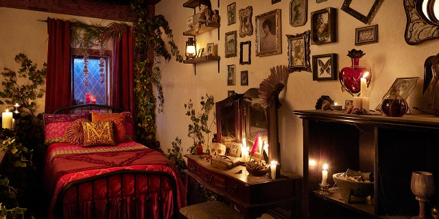 Fans of 'Hocus Pocus' can stay in an enchanting cottage in Salem, Massachusetts 2 One of the bedrooms in the Hocus Pocus cottage is dark and "comfortable."