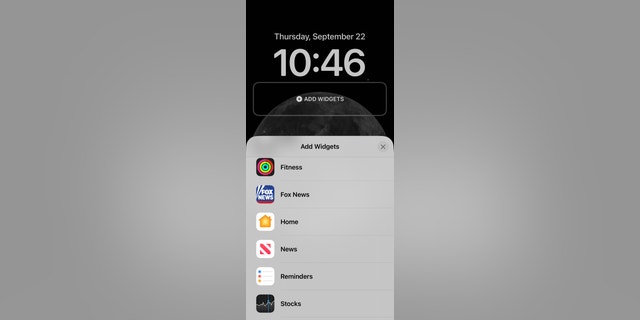 Add Fox News app widget to iPhone lock screen.