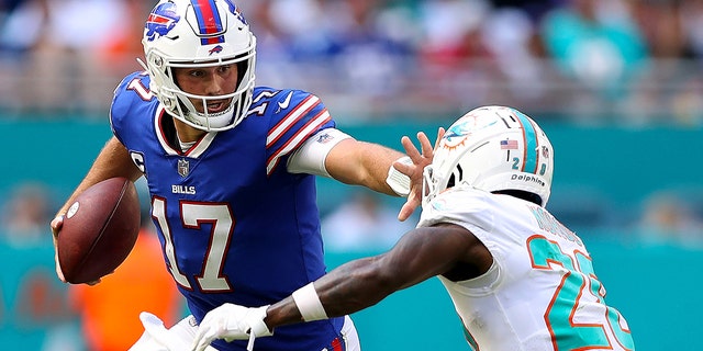 Bills' Josh Allen on Ken Dorsey's booth meltdown: 'We freaking love seeing  that' | Fox News