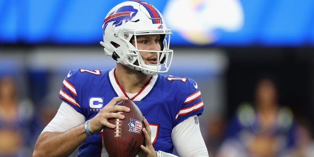 Buffalo Bills #17 quarterback Josh Allen returns to pass during the first quarter of an NFL game against the Los Angeles Rams at SoFi Stadium in Inglewood, Calif., Sept. 8, 2022.