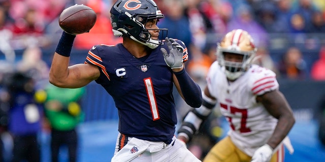 Shot by the Bears' Justin Fields against the San Francisco 49ers on Sunday, September. November 11, 2022 in Chicago.