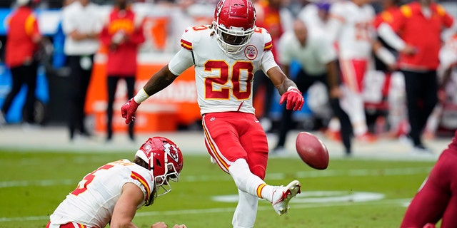 Kansas City Chiefs safety Justin Reid misses an extra point attempt against the Cardinals, Sunday, Sept. 11, 2022, in Glendale, Arizona.