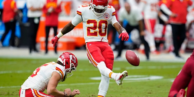 Kansas City Chiefs safety Justin Reid misses an extra point attempt against the Cardinals, Sunday, Sept. 11, 2022, in Glendale, Arizona.