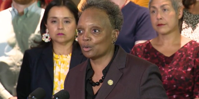 Roy also said that, under the leadership of Lightfoot, Chicago has "failed" to honor its contract with police.