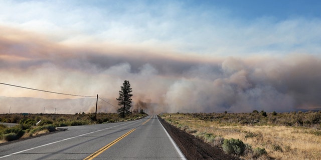 Smoke billows as the Mill Fire burns near Weed, California, U.S., September 2, 2022. 