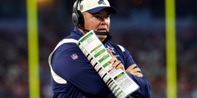 Dallas Cowboys head coach Mike McCarthy reacts during the first half against the Tampa Bay Buccaneers at AT and T Stadium in Arlington, Texas, Sept. 11, 2022.