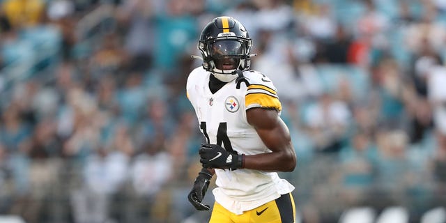 George Pickens do Pittsburgh Steelers sentiu que estava aberto "90% do tempo" na derrota dos Steelers para o New England Patriots em 18 de setembro de 2022.