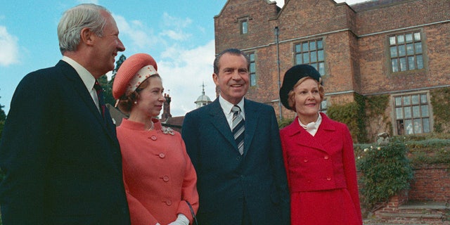 Queen Elizabeth with British Prime Minister Edward Heath, President Richard Nixon and Mrs. Pat Nixon, October 1970 (Richard M. Nixon Presidential Library and Museum/National Archives and Records Administration)