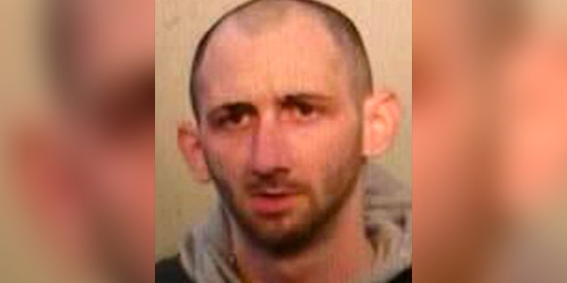 New York City police say armed robbery suspect Robert Compton died after two potential victims fought back early Sunday.