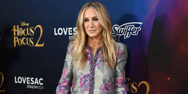 Sarah Jessica Parker announces death of stepfather after ‘an unexpected and rapid illness’
