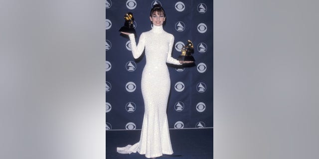 Shania Twain appeared at the Grammys in 1999.
