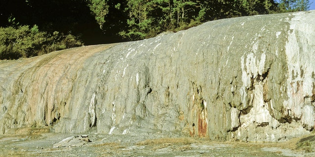 Orakei Korako, one of the three fault scarps formed about 1,800 years ago during the last Taupo eruption.