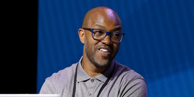 Torry Holt