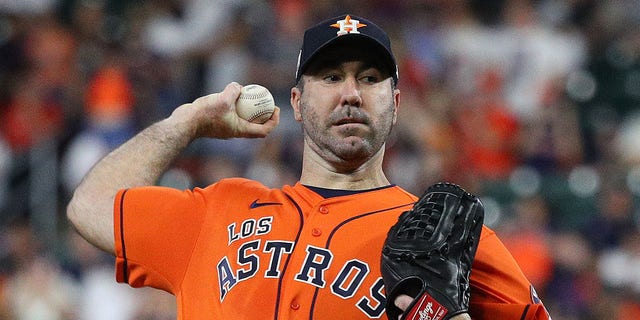Justin Verlander #35 of the Houston Astros pitches in the first inning against the Oakland Athletics at Minute Maid Park on September 16, 2022 in Houston, Texas. 