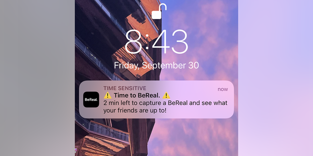 BeReal's push notification alerts users on when it's time to post for the day.