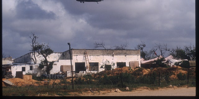 Quân đội Hoa Kỳ thực hiện các hoạt động hỗ trợ chính phủ Somali được thành lập.