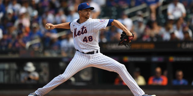 Jacob deGrom of the New York Mets pitches in the top of the first inning against the Pittsburgh Pirates at Citi Field Sept. 18, 2022 in New York City.