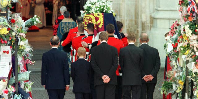 Prince Charles, Prince Harry, Earl Spencer, Prince William and the Duke of Edinburgh (L to R) arrive at Westminster Abbey for Diana's services in September 1997.