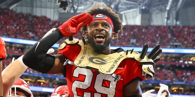 Christopher Smith #29 of the Georgia Bulldogs reacts on the sidelines during the first half against the Oregon Ducks at Mercedes-Benz Stadium on September 3, 2022 in Atlanta, Georgia.