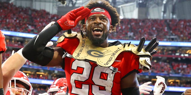 Christopher Smith #29 of the Georgia Bulldogs reacts on the sidelines during the first half against the Oregon Ducks at Mercedes-Benz Stadium on September 3, 2022 in Atlanta, Georgia.