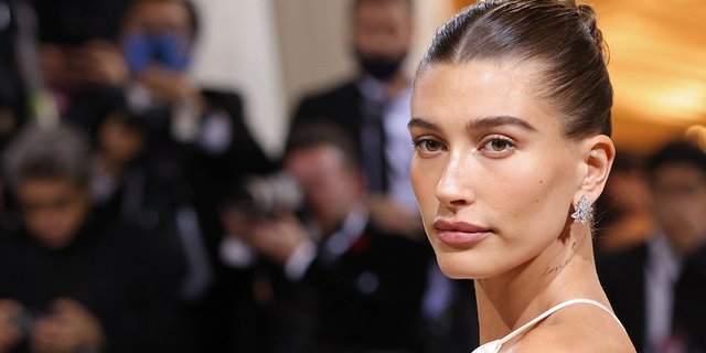 Model Hailey Bieber also weighed in on the controversy and defended the Vogue editor.