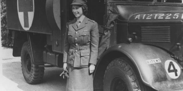 Elizabeth achieved the rank of junior commander, which is equivalent to captain, during her World War 2 service.