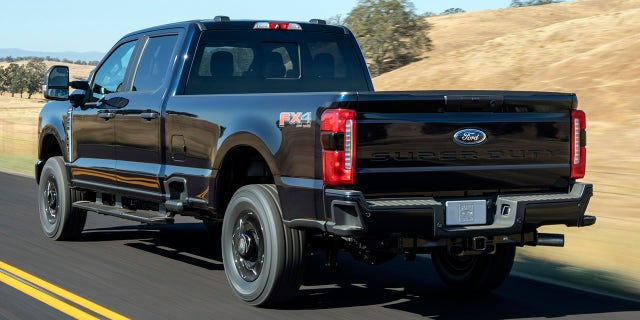 Bed side steps are standard across all pickup models.