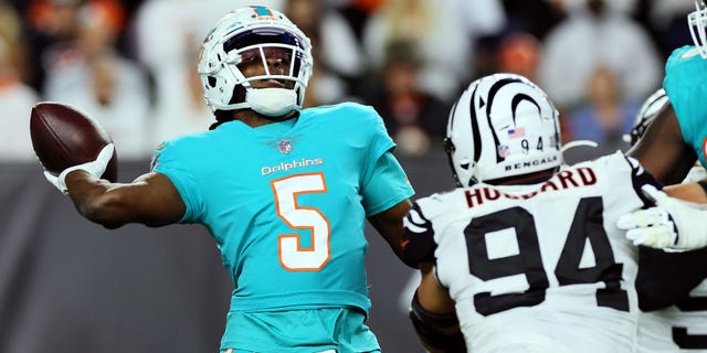 Quarterback Teddy Bridgewater #5 of the Miami Dolphins passes during the game against the Cincinnati Bengals at Paycor Stadium on September 29, 2022 in Cincinnati, Ohio.