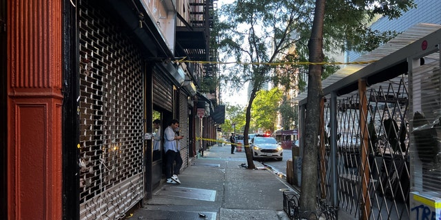 Police say an NYC smoke shop worker was shot while confronting three robbers outside. 