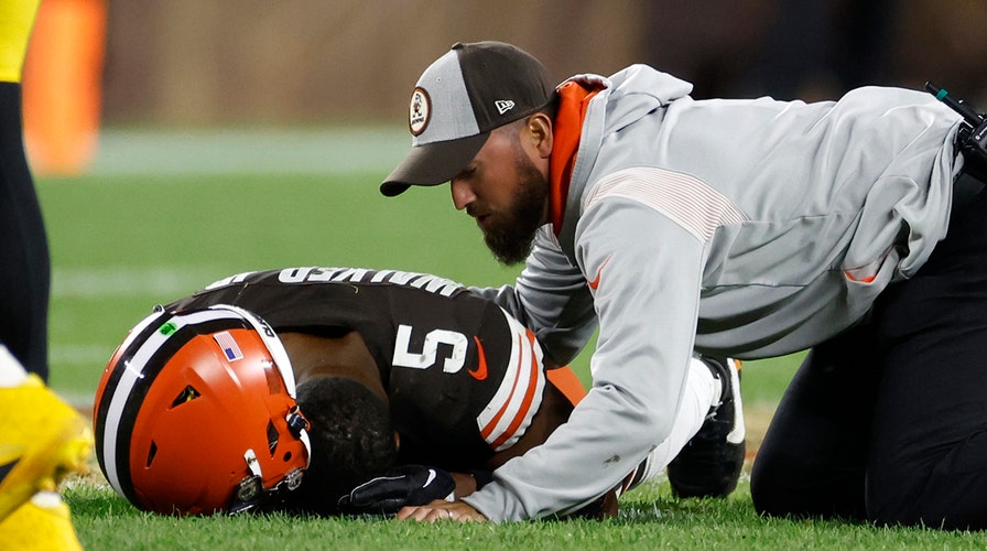 Browns' Anthony Walker Jr suffers leg injury, Steelers' Chukwuma