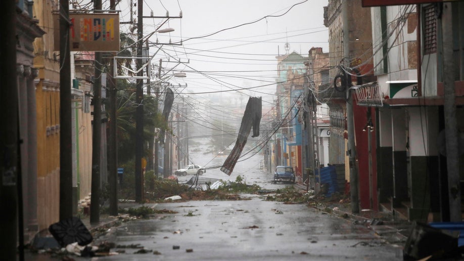 Cuba Struck By Hurricane Ian, Leaves 1 Million Residents Without Power ...