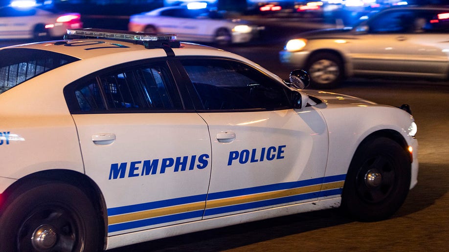 A Memphis police car