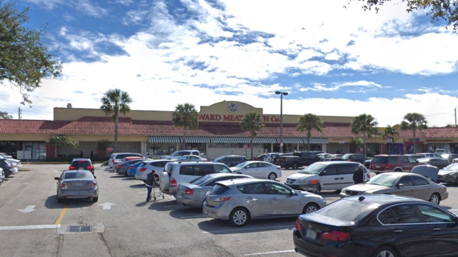 North Lauderdale grocery store