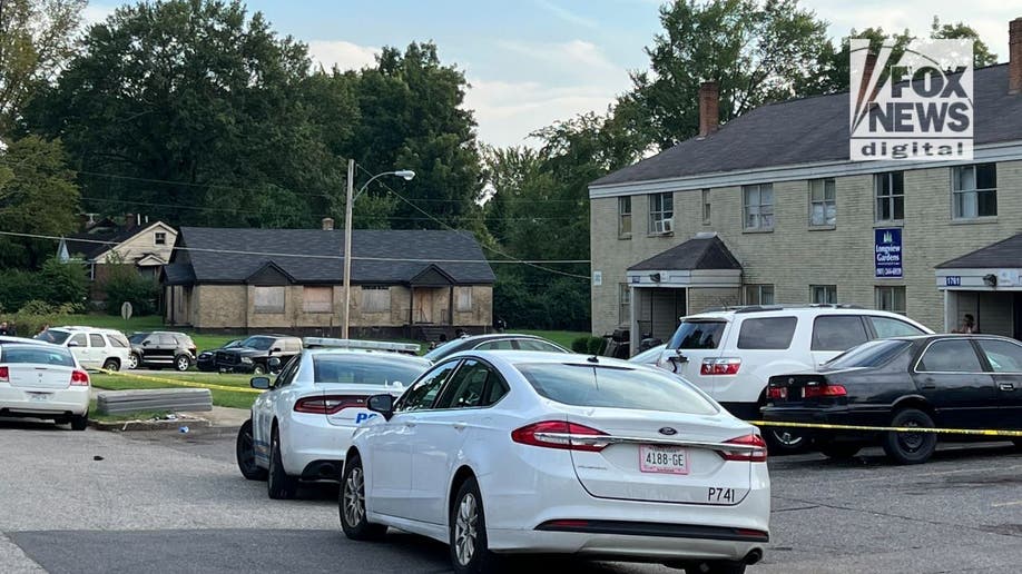 Cars at a crime scene in the Liz Fletcher kidnaping