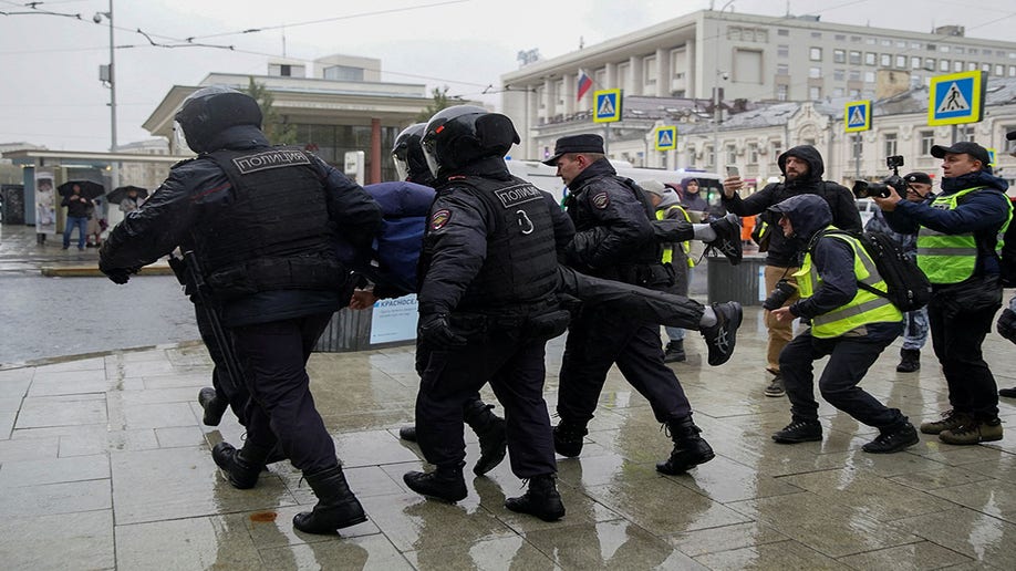 Russian detained during protest