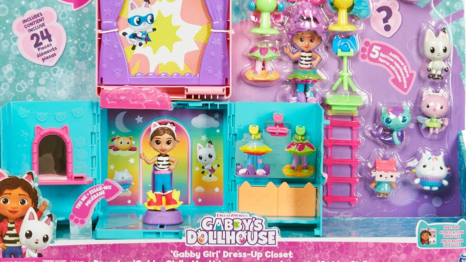 Gabby's Dollhouse Rainbow Closet
