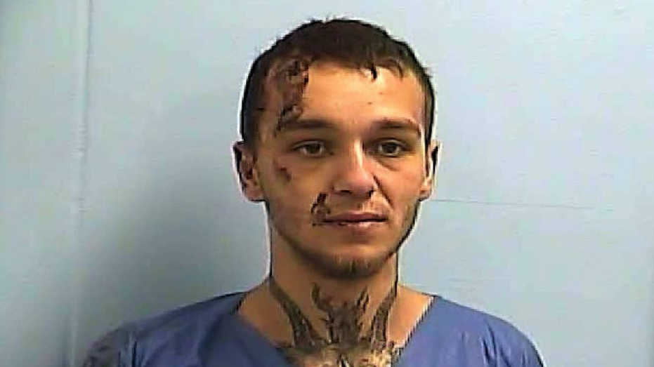 Georgia man assaults victim at Waffle House with machete, steals motorcycle and crashes during pursuit: police 1 Georgia man assaults victim at Waffle House with machete, steals motorcycle and crashes during pursuit: police thumbnail
